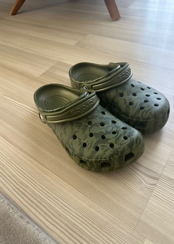 Crocs ürünü