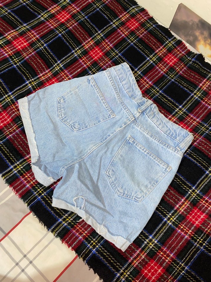 Açık Mavi Denim Mini Şort - Görsel 2