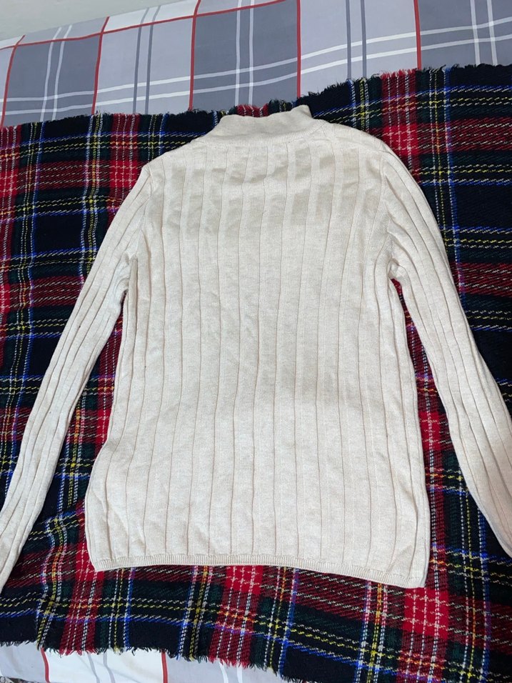 Beyaz Kadın Boğazlı Triko Kazak - Görsel 2