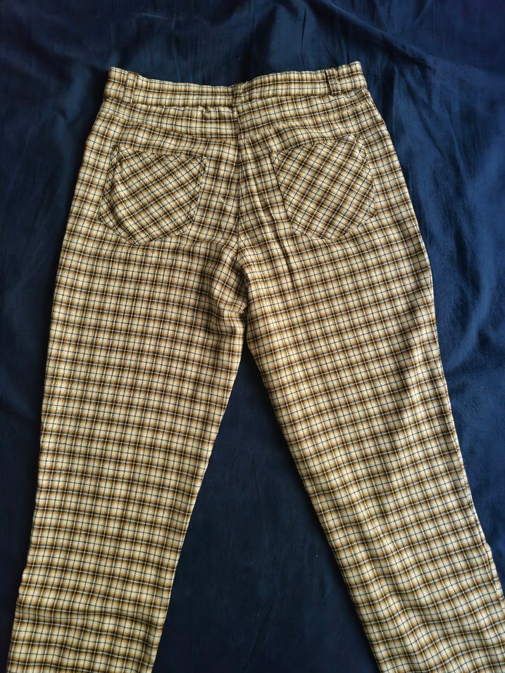 Düğmeli Kahverengi Kadın Kumaş Pantolon - Görsel 4