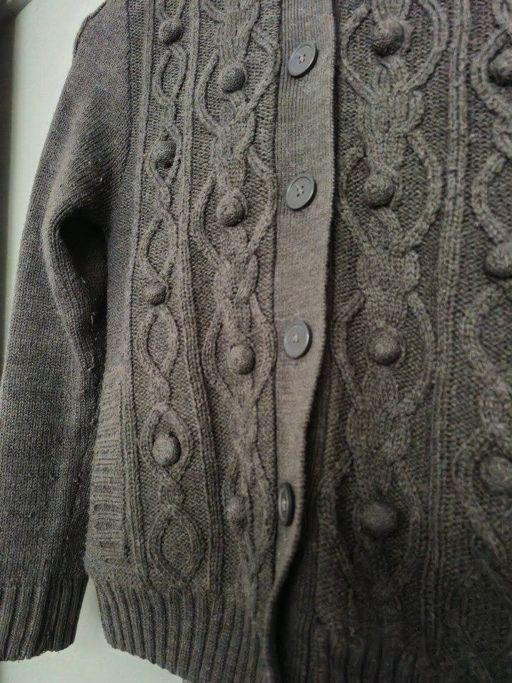 Düğmeli Gri Triko Kadın Hırka - Görsel 3