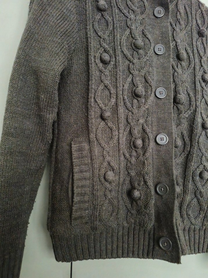 Düğmeli Gri Triko Kadın Hırka - Görsel 2