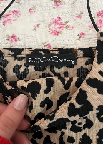 Leopar Desenli İnce Askılı Kız Bluzu - Görsel 2