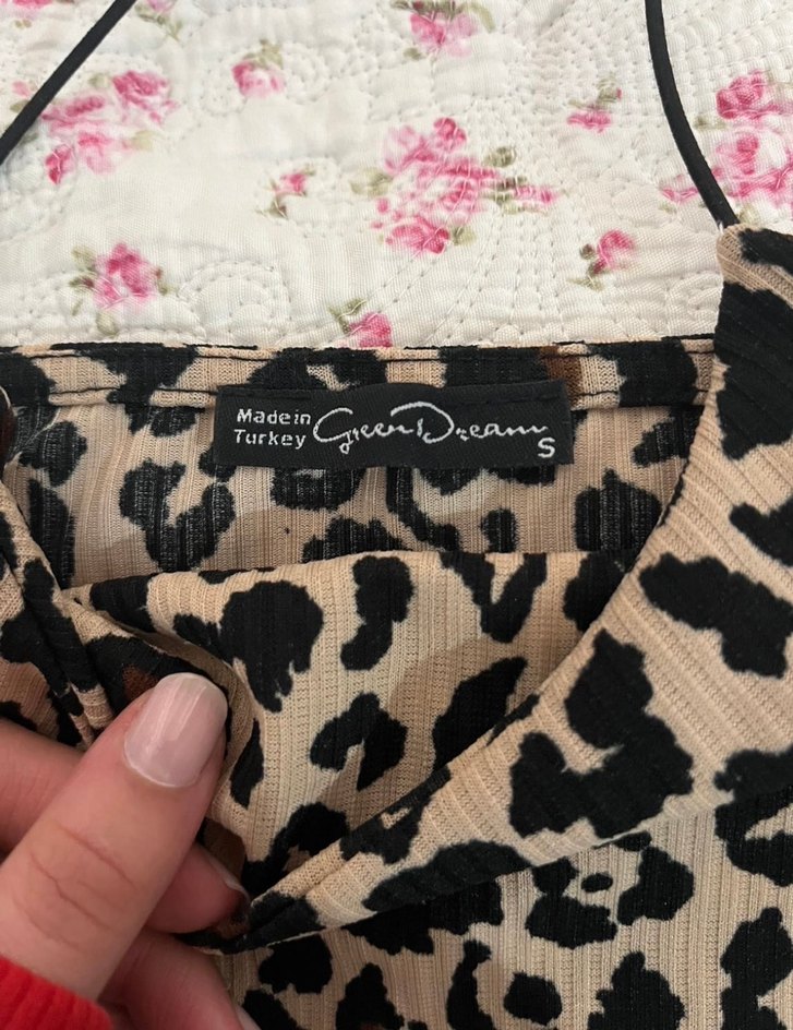 Leopar Desenli İnce Askılı Kız Bluzu - Görsel 2