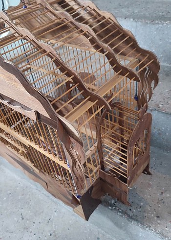 Koyu Kahverengi Ahşap Kuş Kafesi - Görsel 7