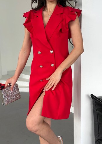 Düğmeli Kırmızı Fırfırlı Elbise - Görsel 5