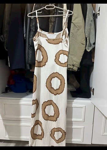 Bej Bağlama Desenli Uzun Keten askılı Elbise - Görsel 5