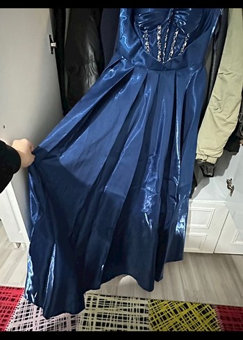 Saks mavisi kabarık korseli taşlı kadın abiye - Görsel 6