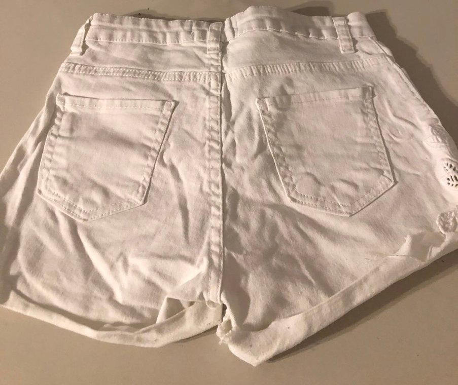 Defacto Desenli Beyaz Keten Mini Şort - Rahat Kesim - Görsel 2