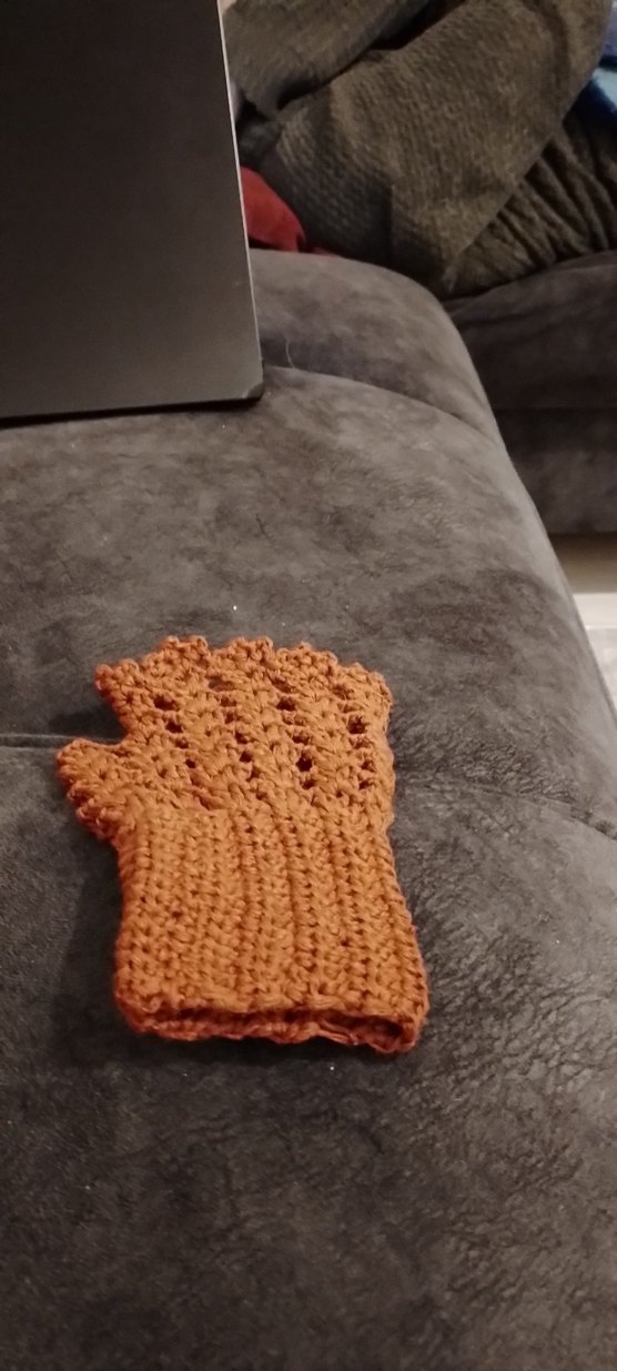 Bej Örgü Kadın Eldiveni - Görsel 4