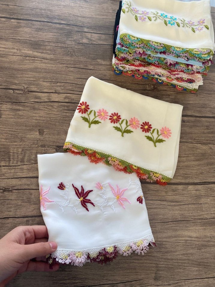 Nakışlı iğne oyalı mevlit örtüsü renk seçeneği mevcuttur - Görsel 2