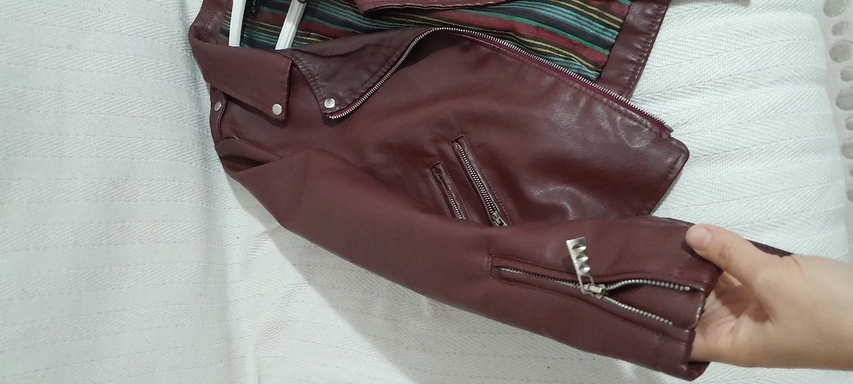 Bordo Kemerli Kısa Deri Biker Ceket - Görsel 3