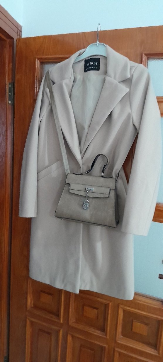 Bej Süet Kemerli Kısa Kadın Klasik Kaban - Görsel 2