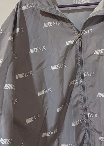 Gri Nike Air Baskılı kadın Yağmurluk - Görsel 2