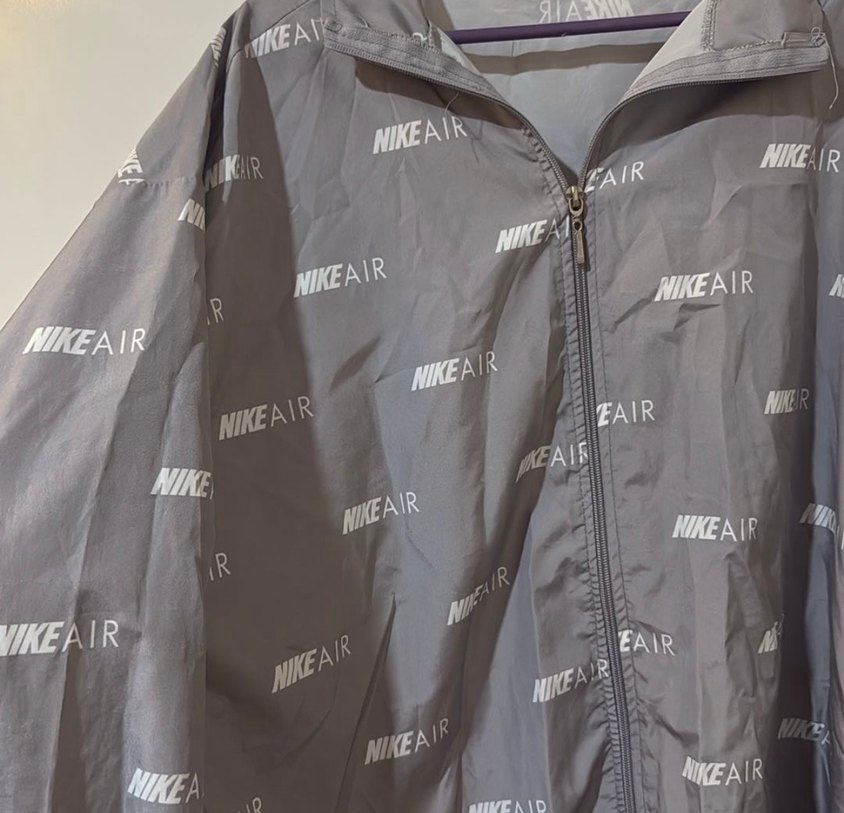 Gri Nike Air Baskılı kadın Yağmurluk - Görsel 2