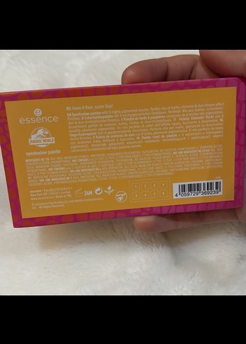 Essence Renkli Göz Farı Paleti orjinal - Görsel 3