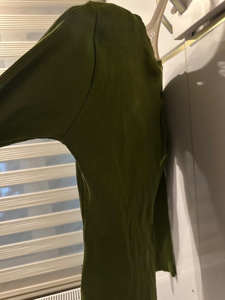 Düğmeli Yeşil triko Hırka - Görsel 4