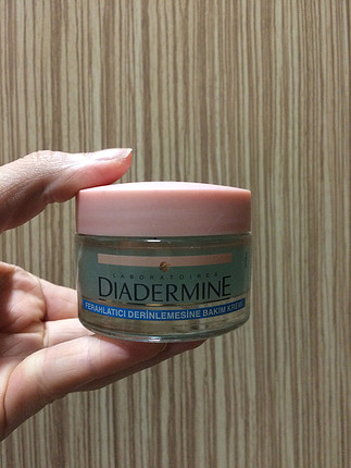 Diadermine ferahlatıcı derinlemesine bakım kremi