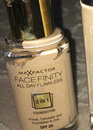 Max factor face finity fondöten