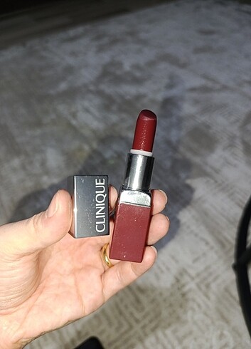 Clinique berry pop ruj