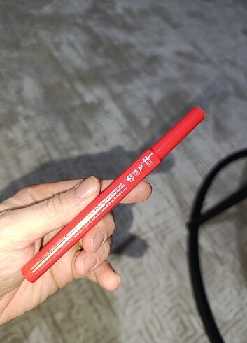 Beden Renk Benefit the Real precision liner