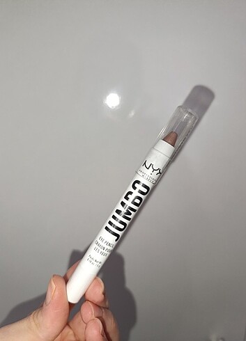Nyx Jumbo kalem