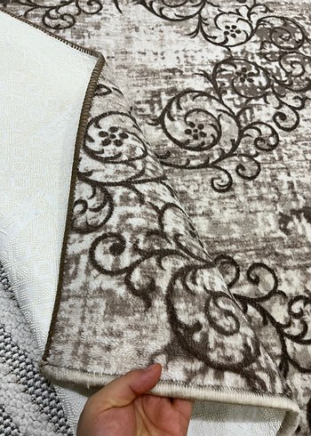 Kahverengi Desenli Konvansiyonel Halı - Görsel 3