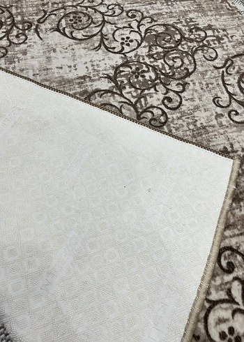 Kahverengi Desenli Konvansiyonel Halı - Görsel 2