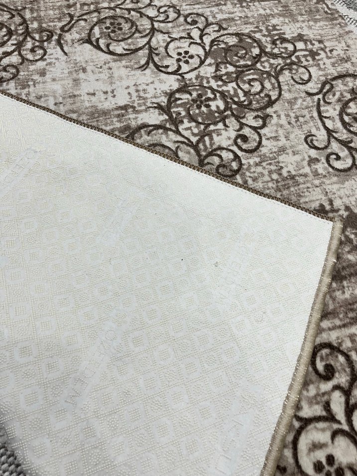 Kahverengi Desenli Konvansiyonel Halı - Görsel 2