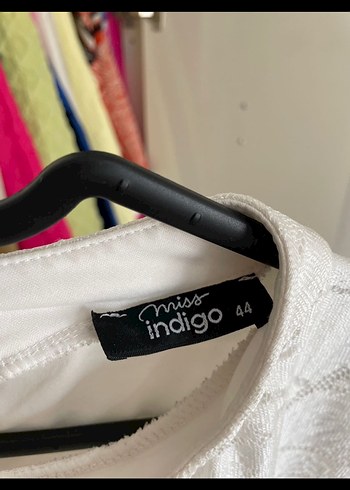 Uzun Beyaz Nakışlı Bohem Elbise - Görsel 4