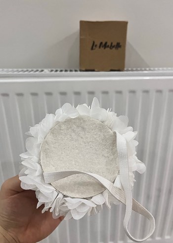 LeMabelle Beyaz Fırfırlı Çocuk Taç - Görsel 4