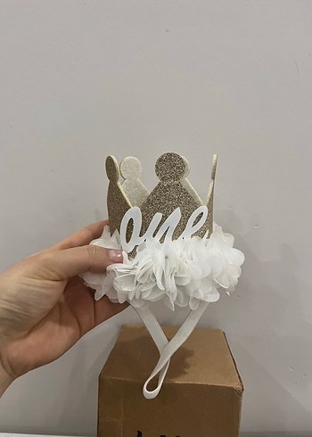 LeMabelle Beyaz Fırfırlı Çocuk Taç - Görsel 2