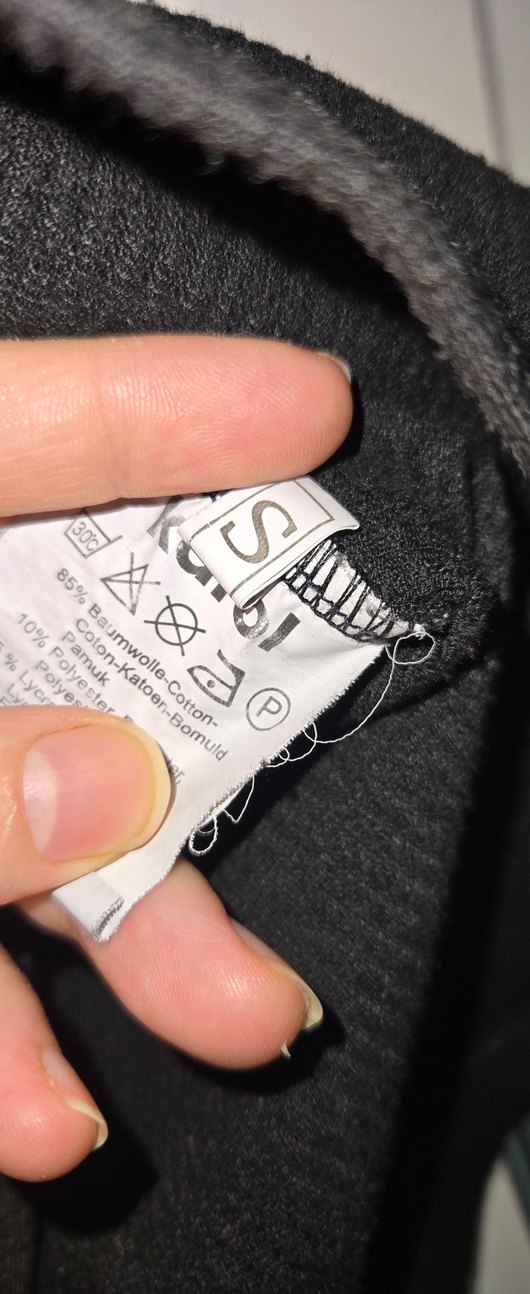 Karol Kadın Siyah Piliseli Midi Elbise - Görsel 4