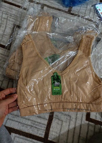 Siyah Düz Midi Spor Sütyeni - Görsel 4