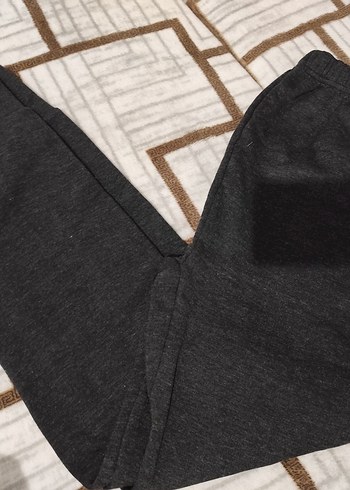 Düğmeli Bol Kesim Gri Kadın Eşofman Altı erkek - Görsel 3