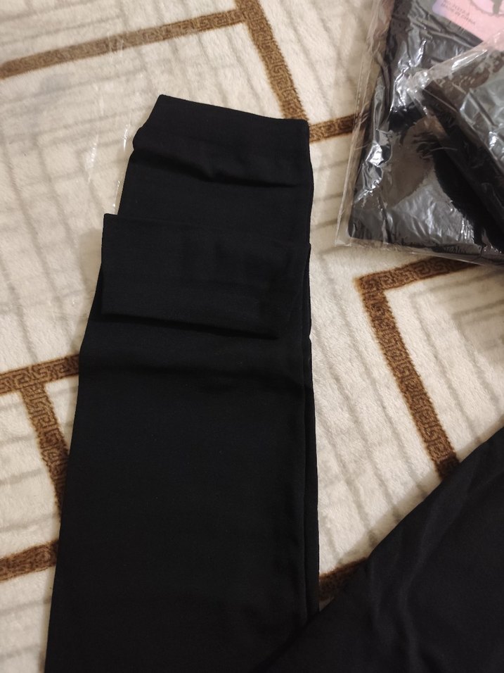 Siyah Elastik Kadın Tayt - Görsel 5
