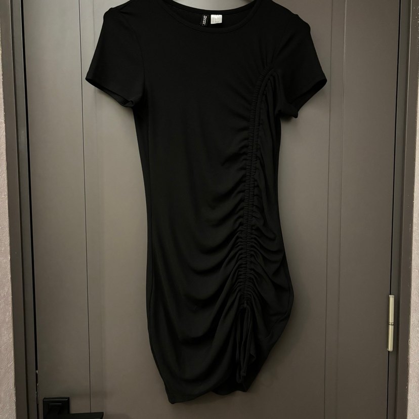 Yırtmaçlı Mini Elbise - Görsel 3