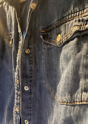 Düğmeli Mavi Denim Kadın Gömlek - Görsel 4