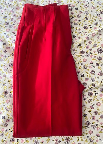 Klasik Kırmızı Pilili Kadın Kumaş Pantolon - Görsel 4