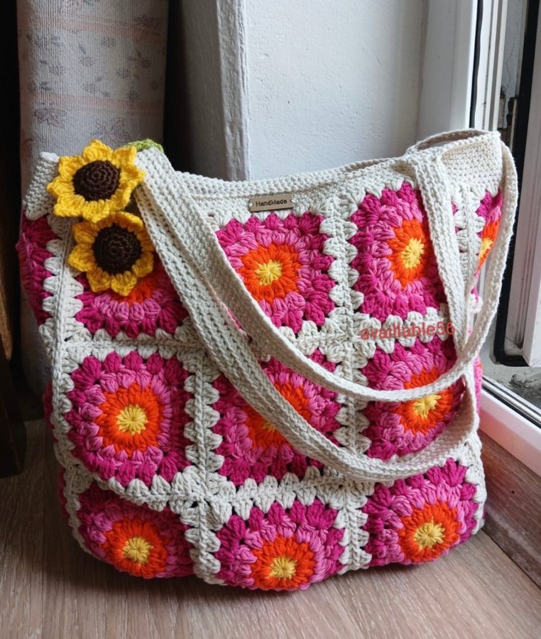 Çiçek Desenli Renkli Örgü Bohem Çanta - Görsel 3