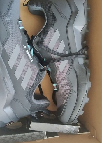 Adidas 38