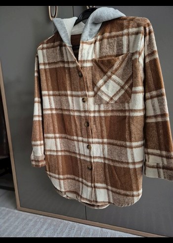 Kapüşonlu Düğmeli Kadın Gömlek - Görsel 4