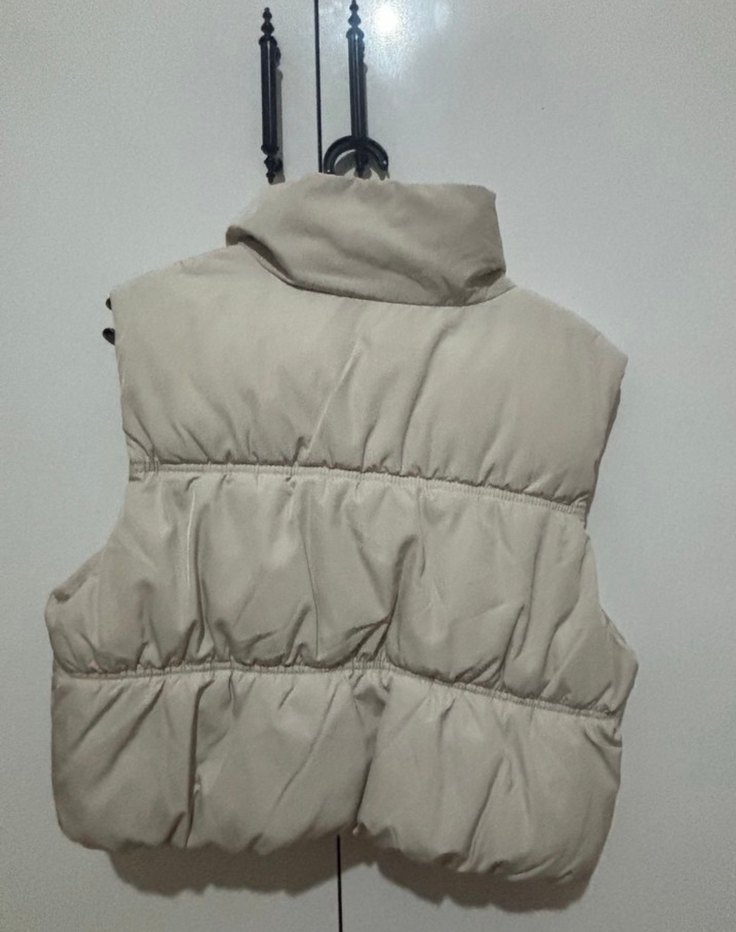 Bej Yüksek Yakalı Kadın Şişme Yelek - Görsel 2