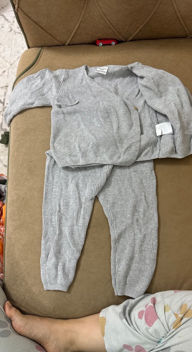 Gri Örgü Bebek Takımı - Görsel 2