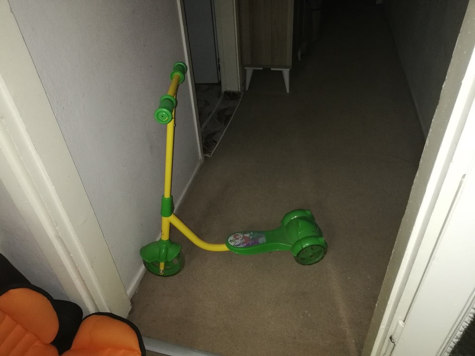 Renkli Yeşil Çocuk Scooterı - Görsel 3