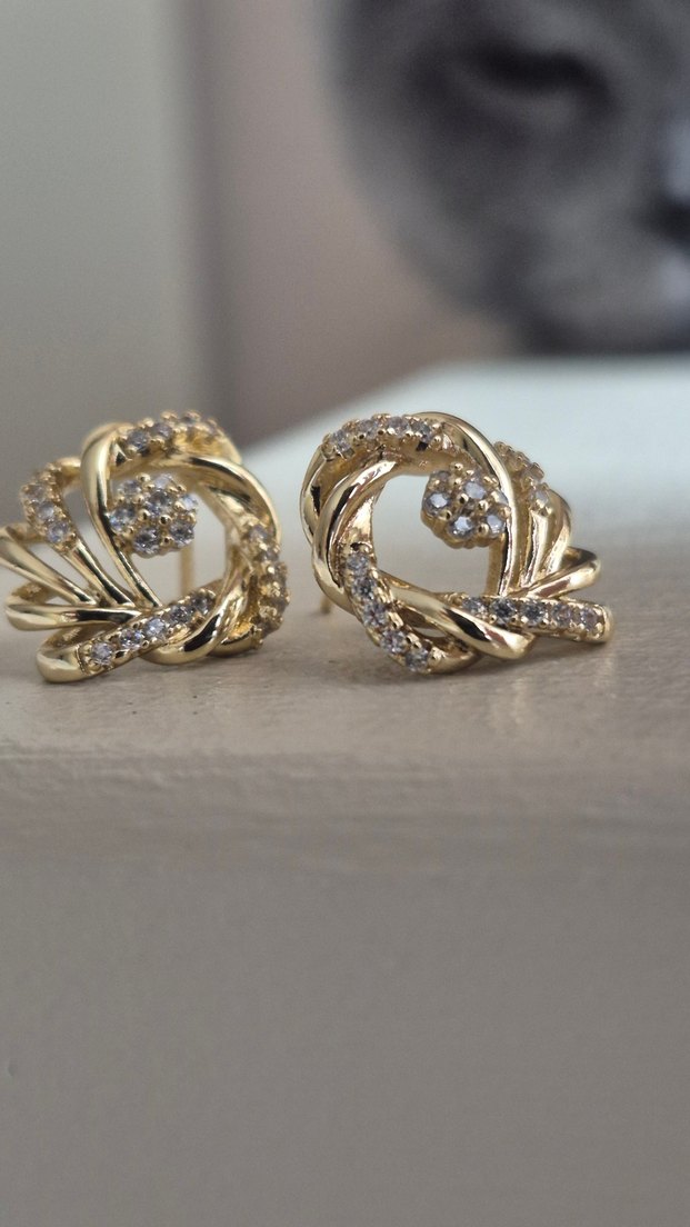 Xuping 14 K Altın Suyu Kaplama Çelik Küpe - Görsel 3