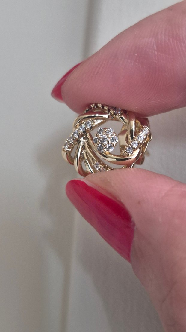 Xuping 14 K Altın Suyu Kaplama Çelik Küpe - Görsel 5