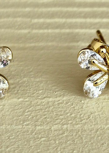 Xuping 14 K Altın Suyu Kaplama Mini Kelebek Küpe - Görsel 2