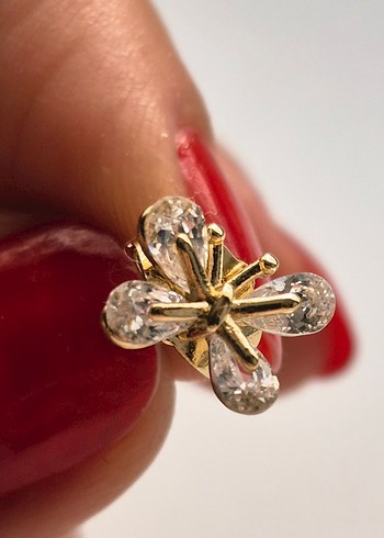 Xuping 14 K Altın Suyu Kaplama Mini Kelebek Küpe - Görsel 4