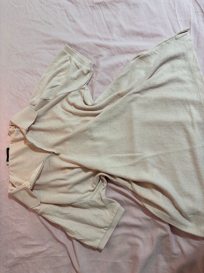 Bej V Yakalı Keten Hamile Gömleği - Görsel 3